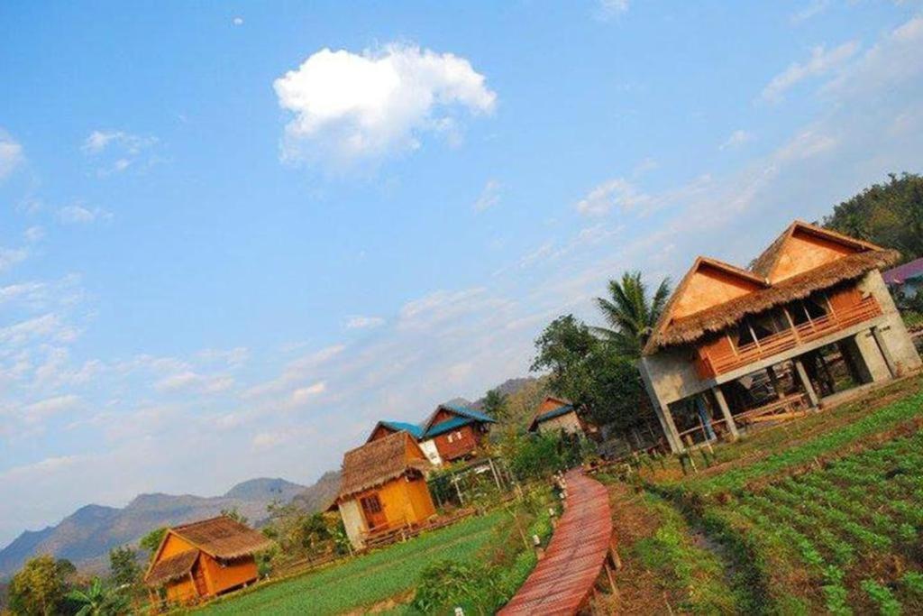 Herntai Resort Ban Mae La Noi Exterior foto